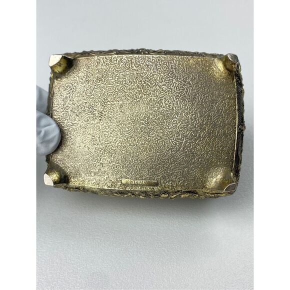 Vintage Ornate Silvertone Metal Footed Velvet Lined Trinket Box Made in Japan DP - Picture 4 of 10